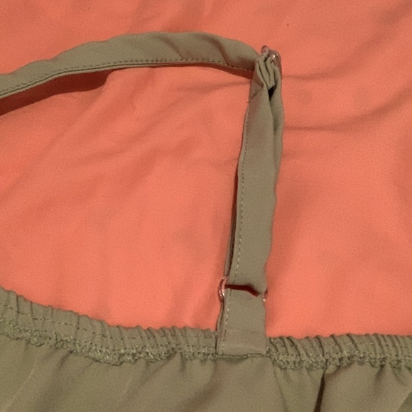 green spaghetti strap tank top - Picture 4 of 4